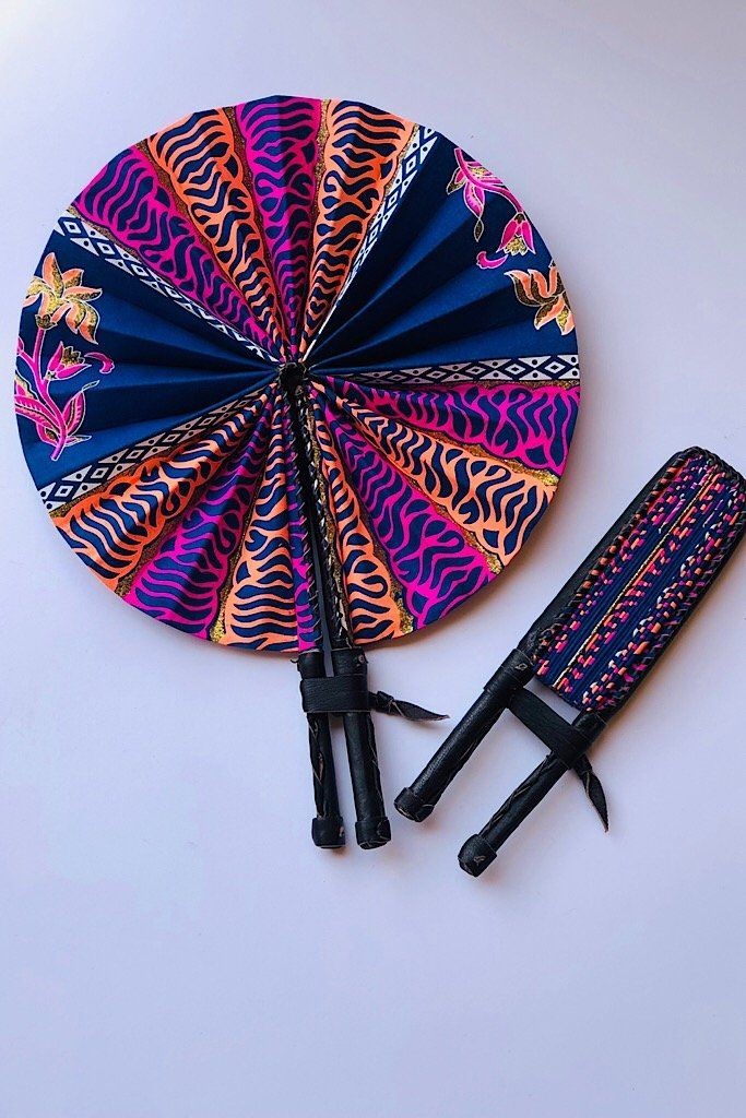 Éventail en tissu 